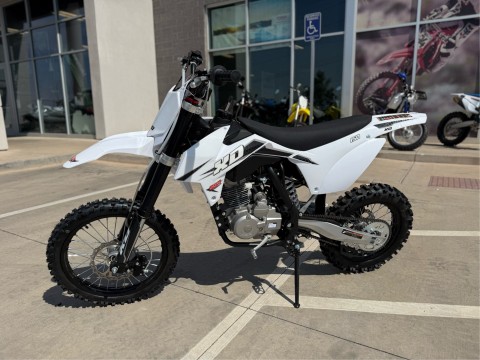2025 SSR XD150
