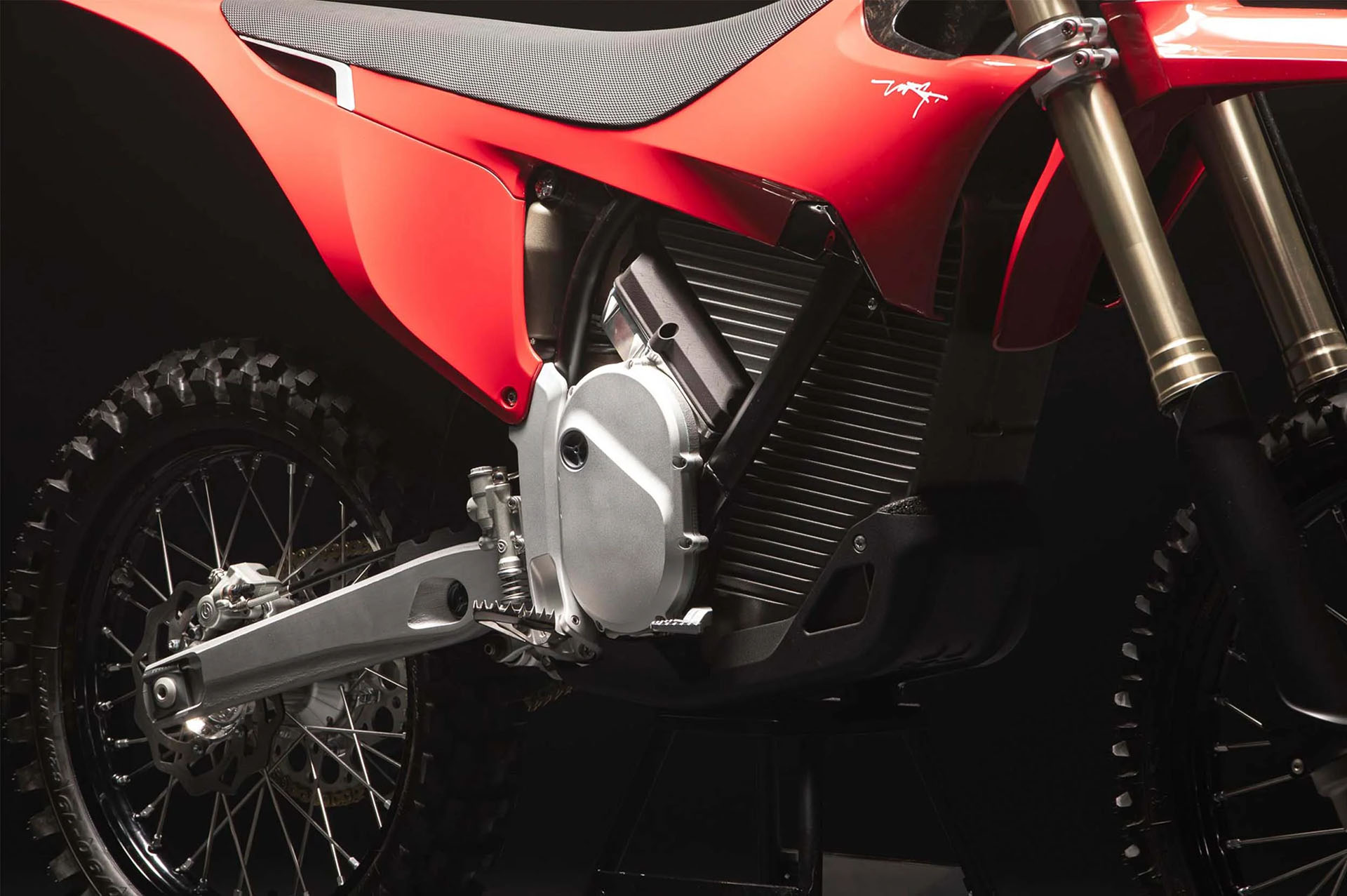 タイムセール 半額 Stark 2022 New VARG in Motorcycles Brake Foot hp 80 Alpha ルアー・フライ