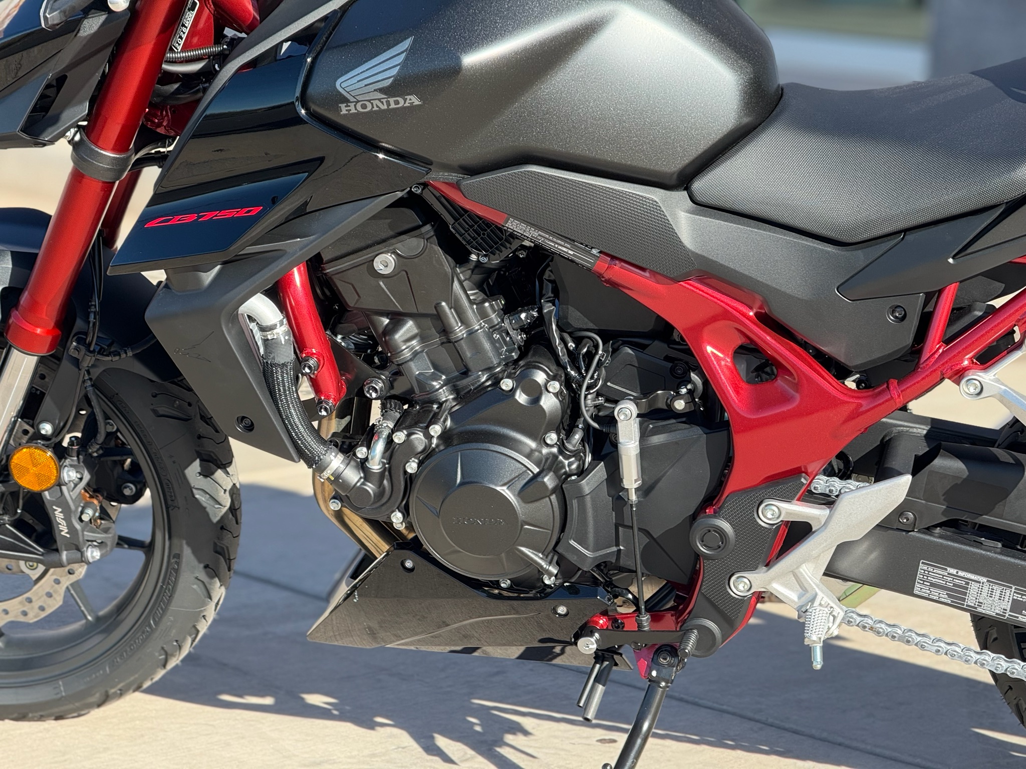 2026 Honda CB750 Hornet E-Clutch 8