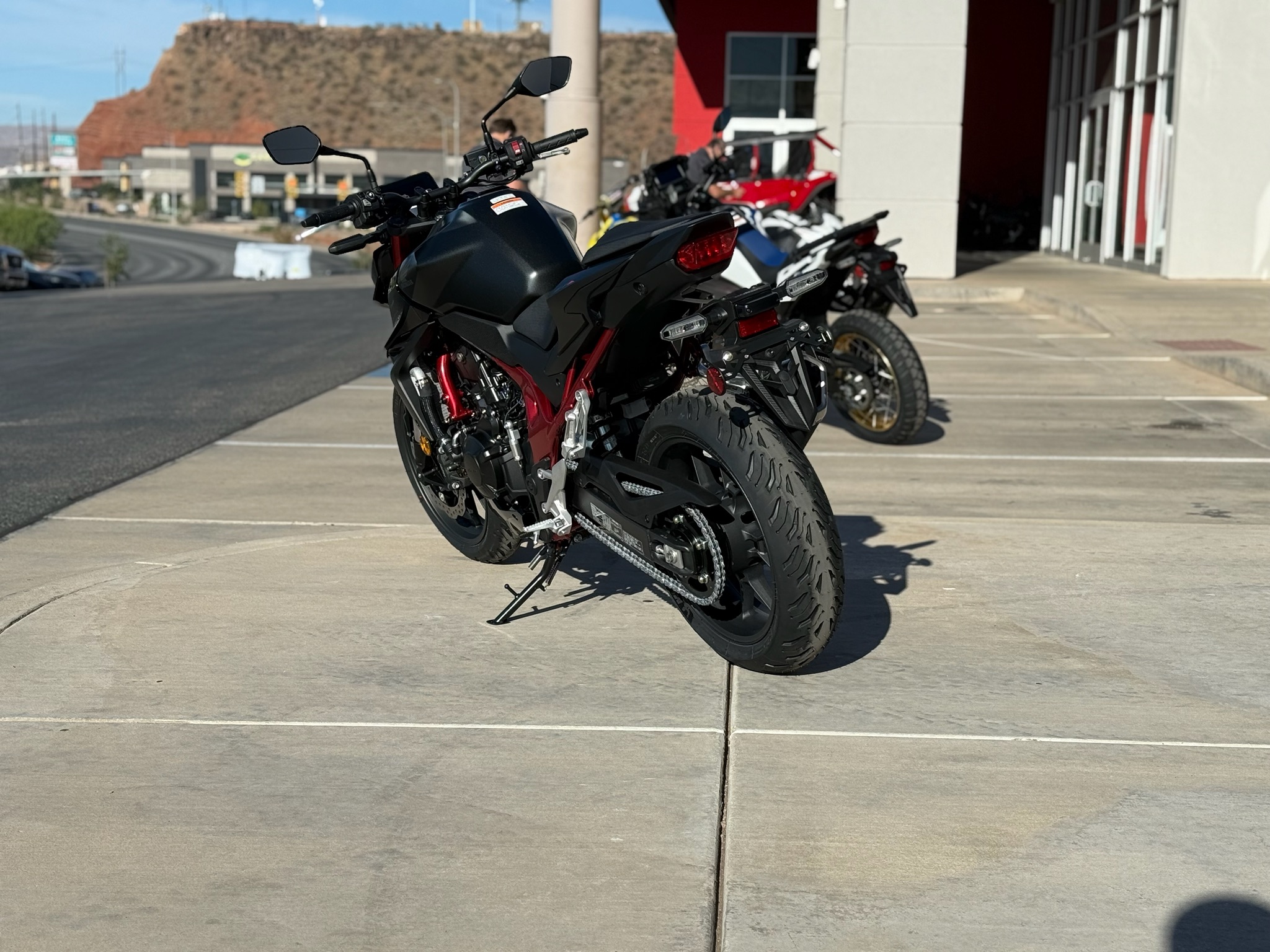2026 Honda CB750 Hornet E-Clutch 9