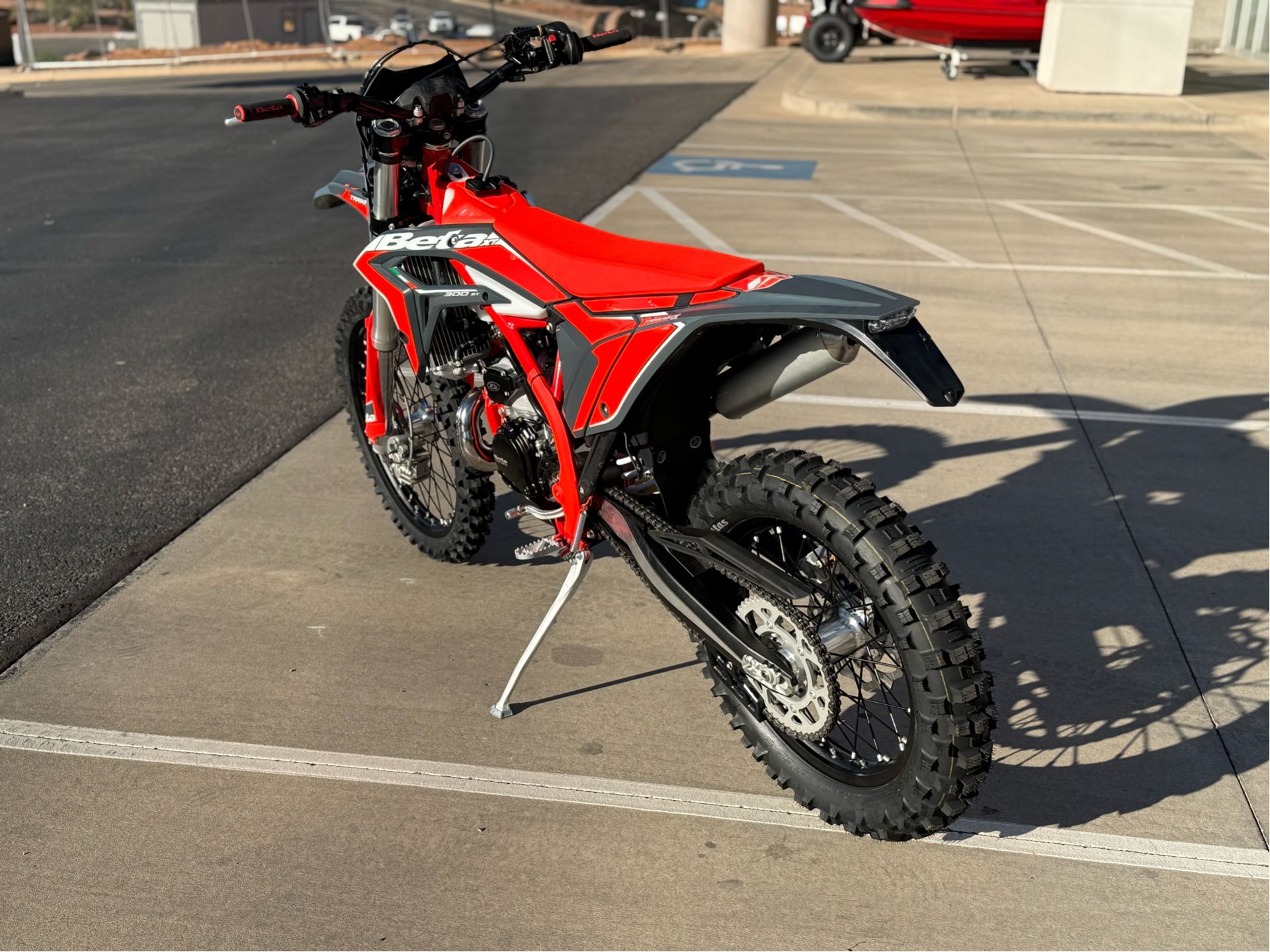 2026  300 Xtrainer 8