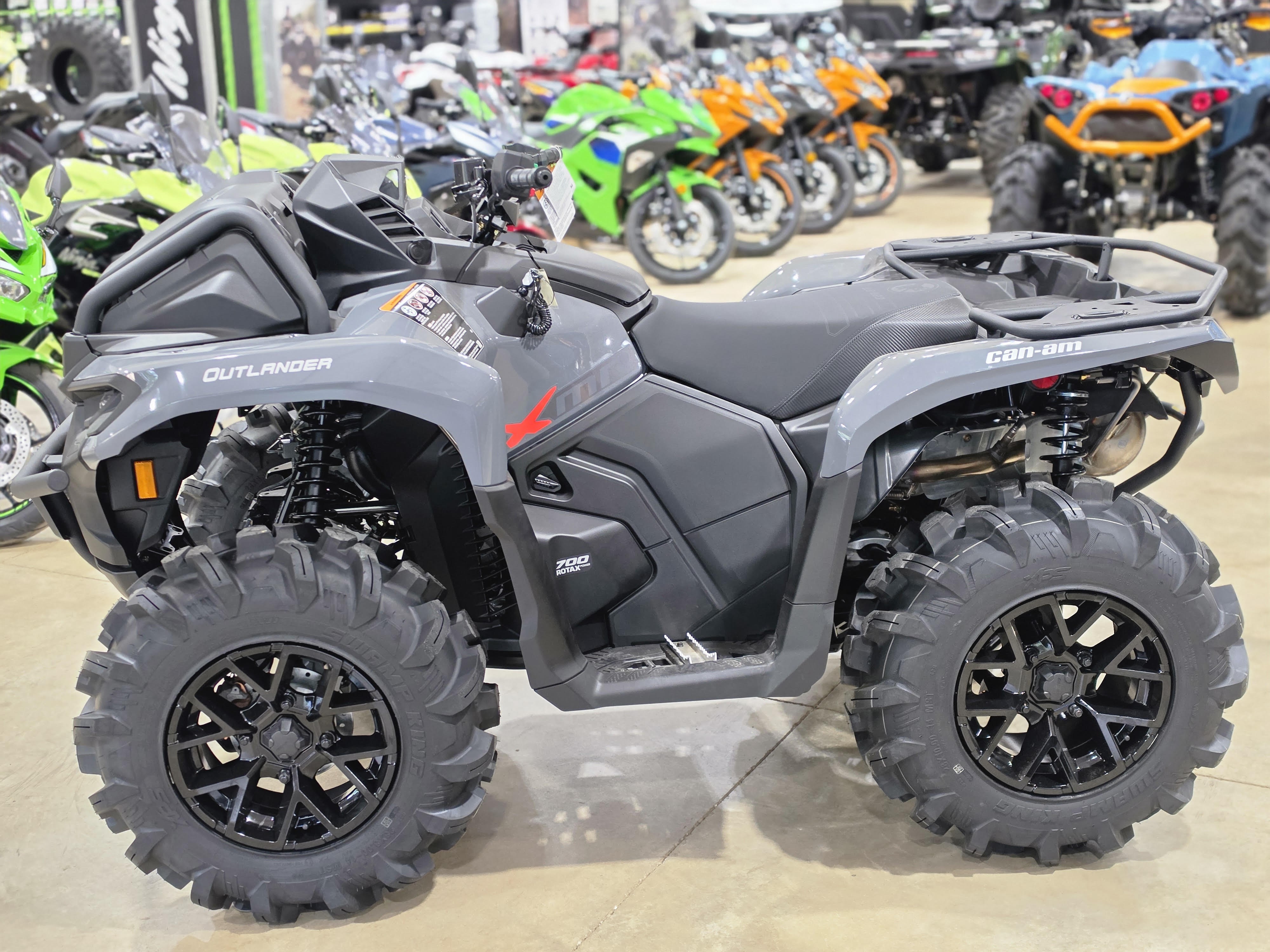 2026 Can-Am™ Outlander X MR 700 1