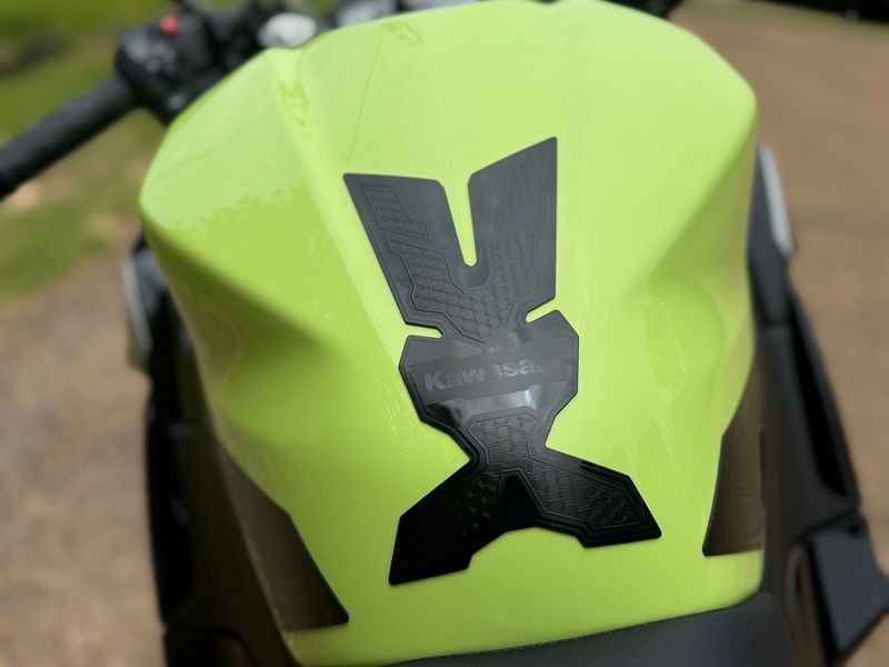 2026 Kawasaki Ninja® 500 SE ABS 6