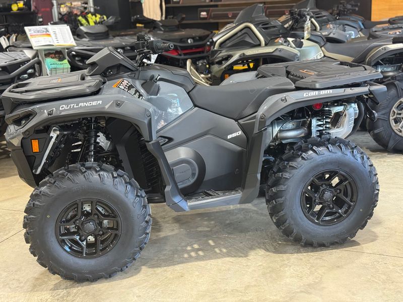 2026 Can-Am™ Outlander DPS 850 3
