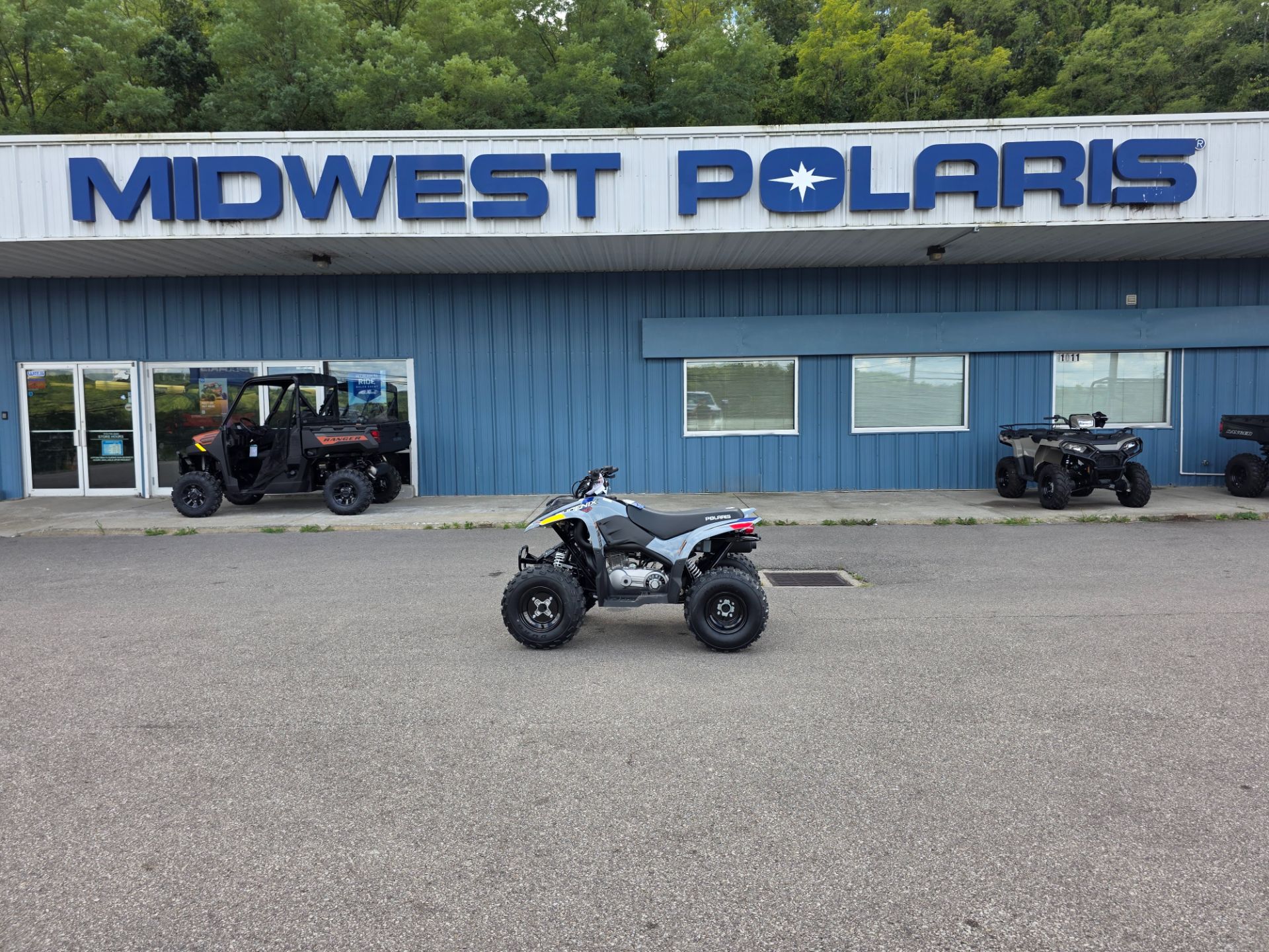 2025 Polaris Phoenix 200 in Batavia, Ohio - Photo 2