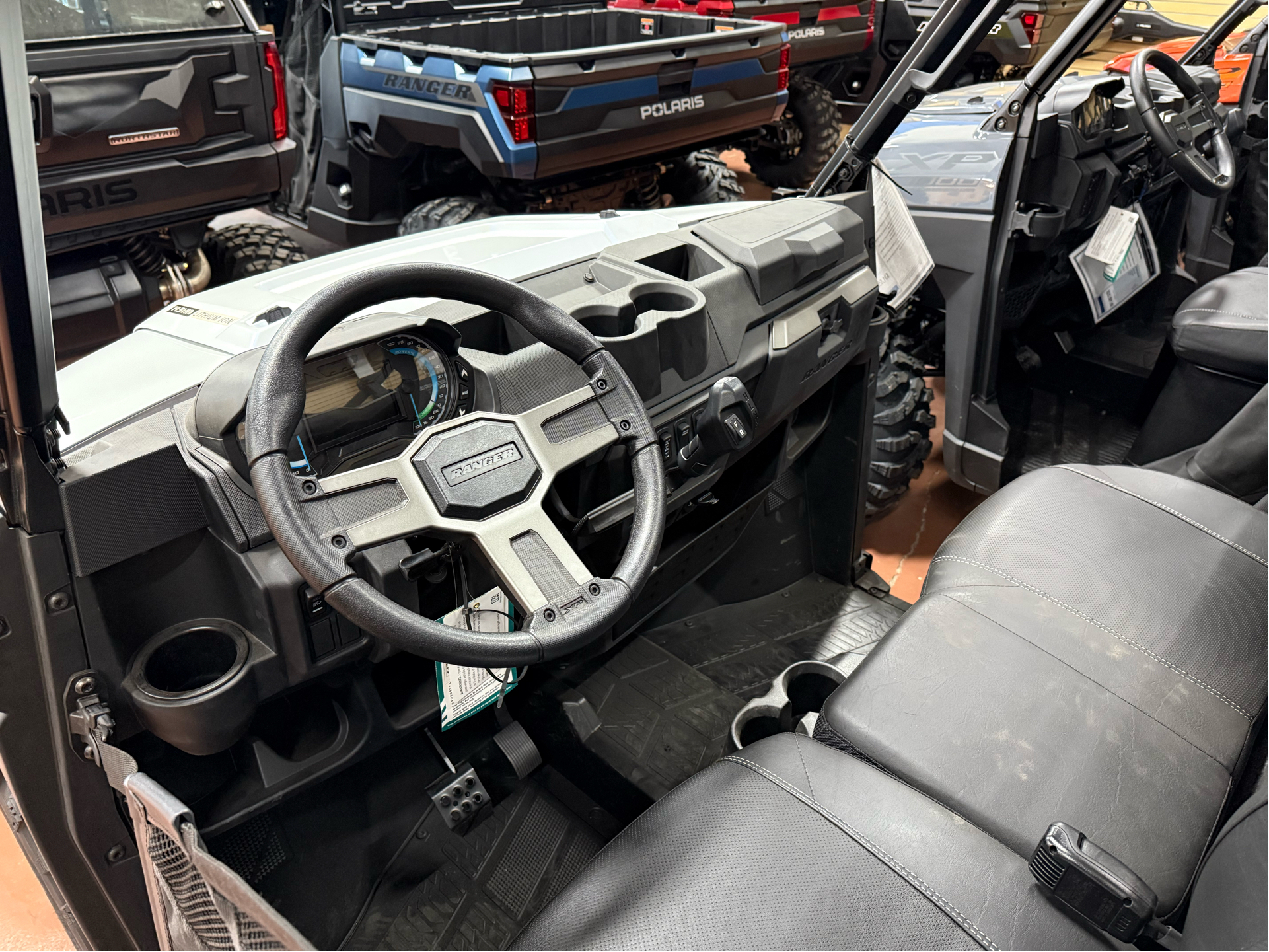 2024 Polaris Ranger XP Kinetic Premium in Batavia, Ohio - Photo 2