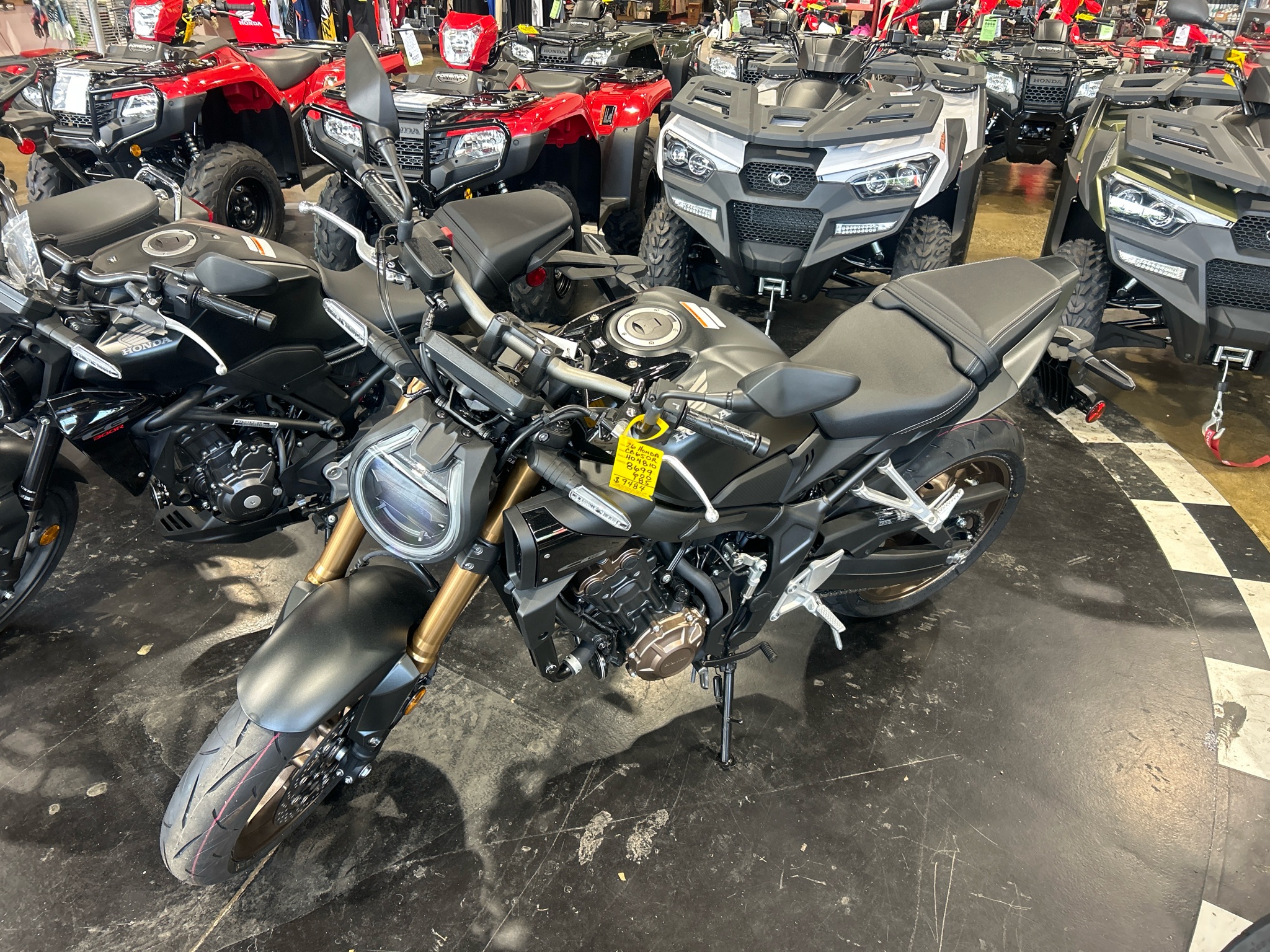 2026 Honda CB650R E-Clutch 1