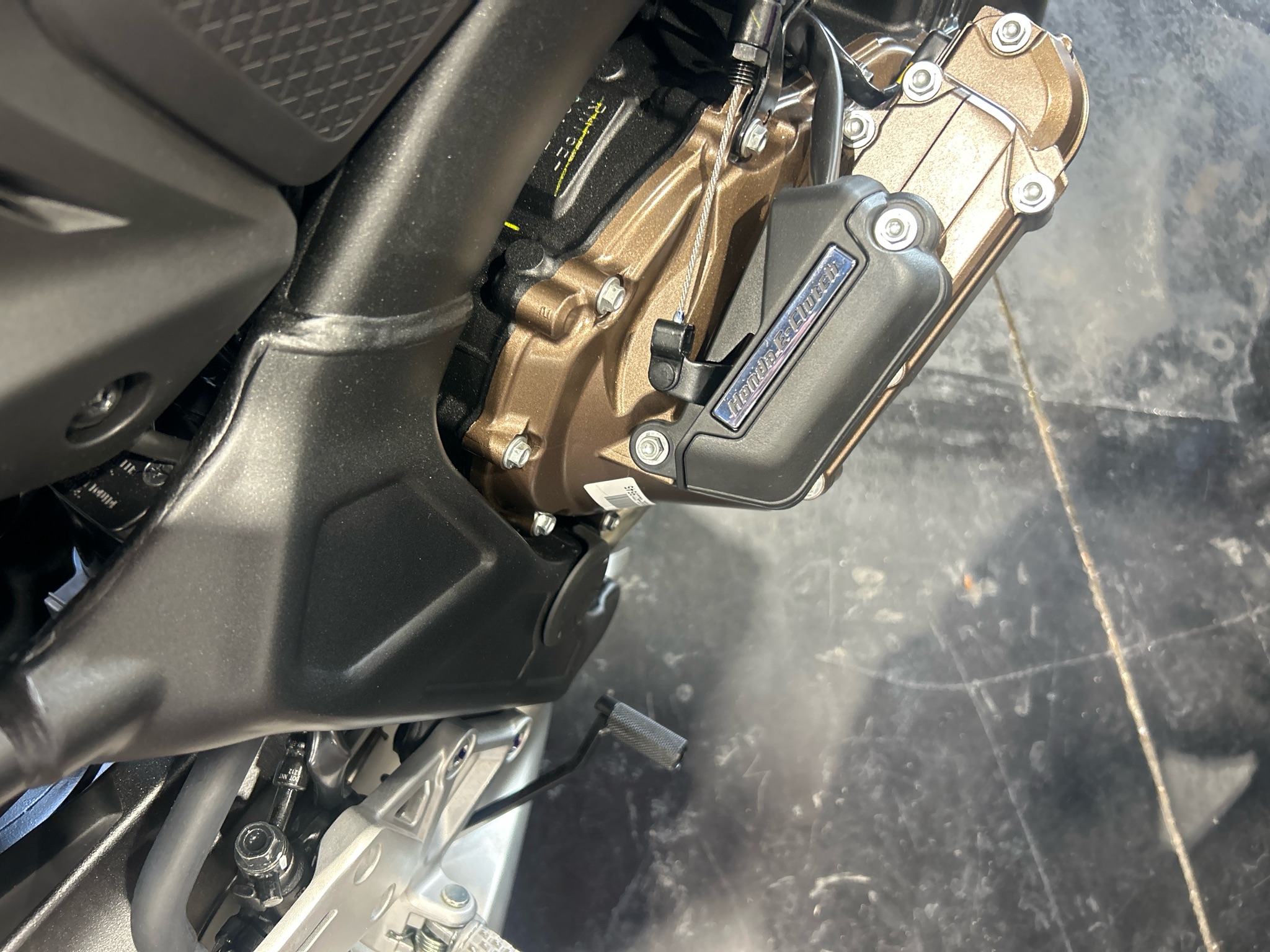 2026 Honda CB650R E-Clutch 4