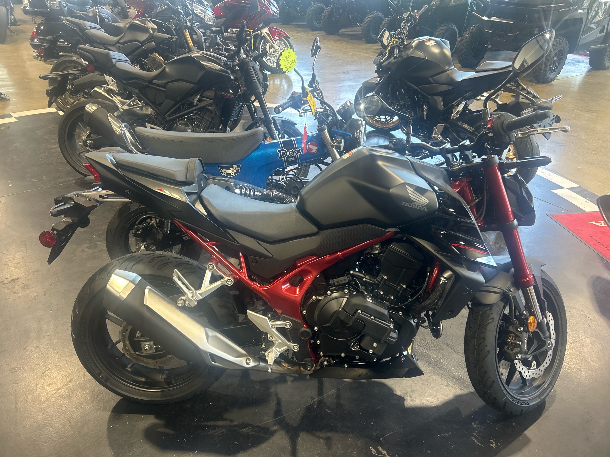 2026 Honda CB750 Hornet E-Clutch