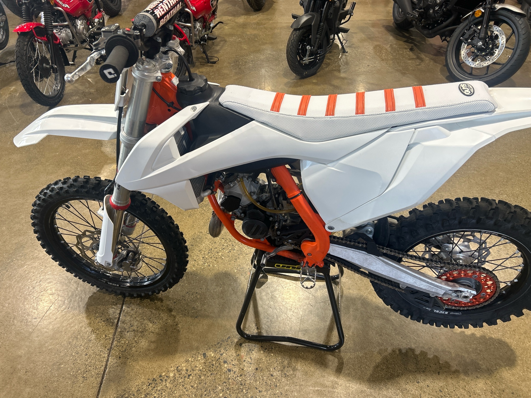 2024 KTM 85 SX 19/16 4