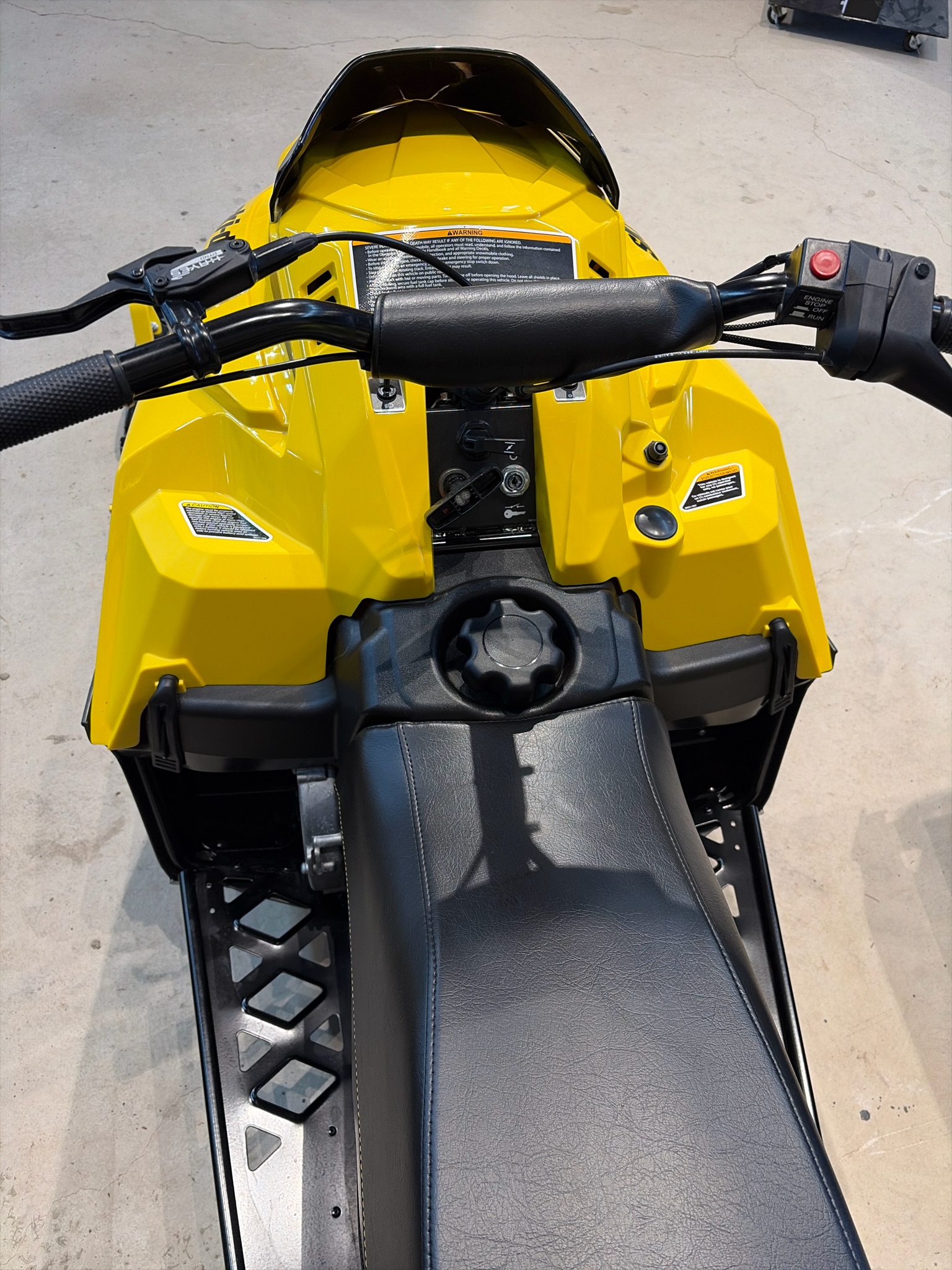 2027 Ski-Doo MXZ 200 ES Cobra 1.0 2