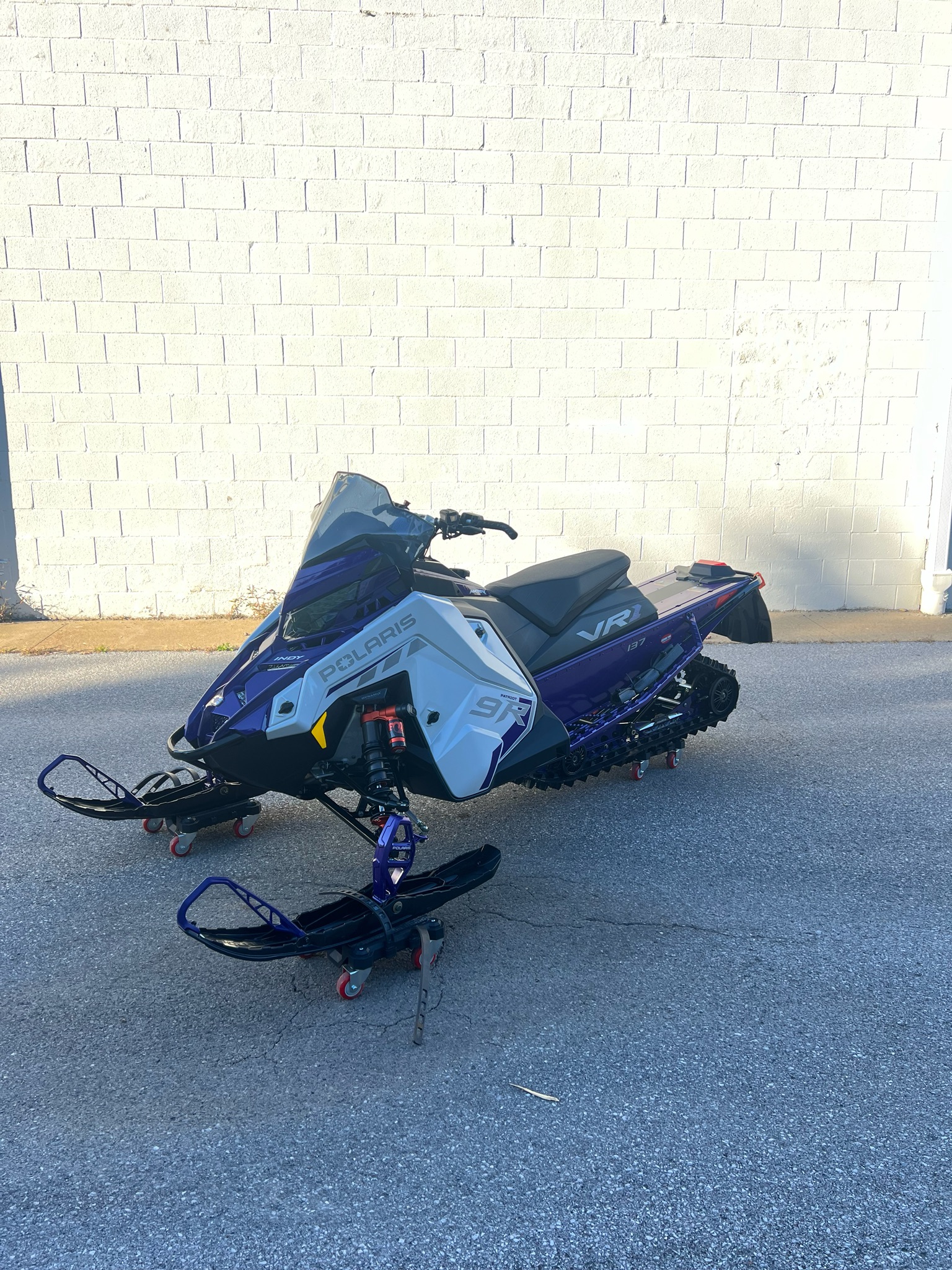 2027 Patriot 9R INDY VR1 137 Dynamix SC ES