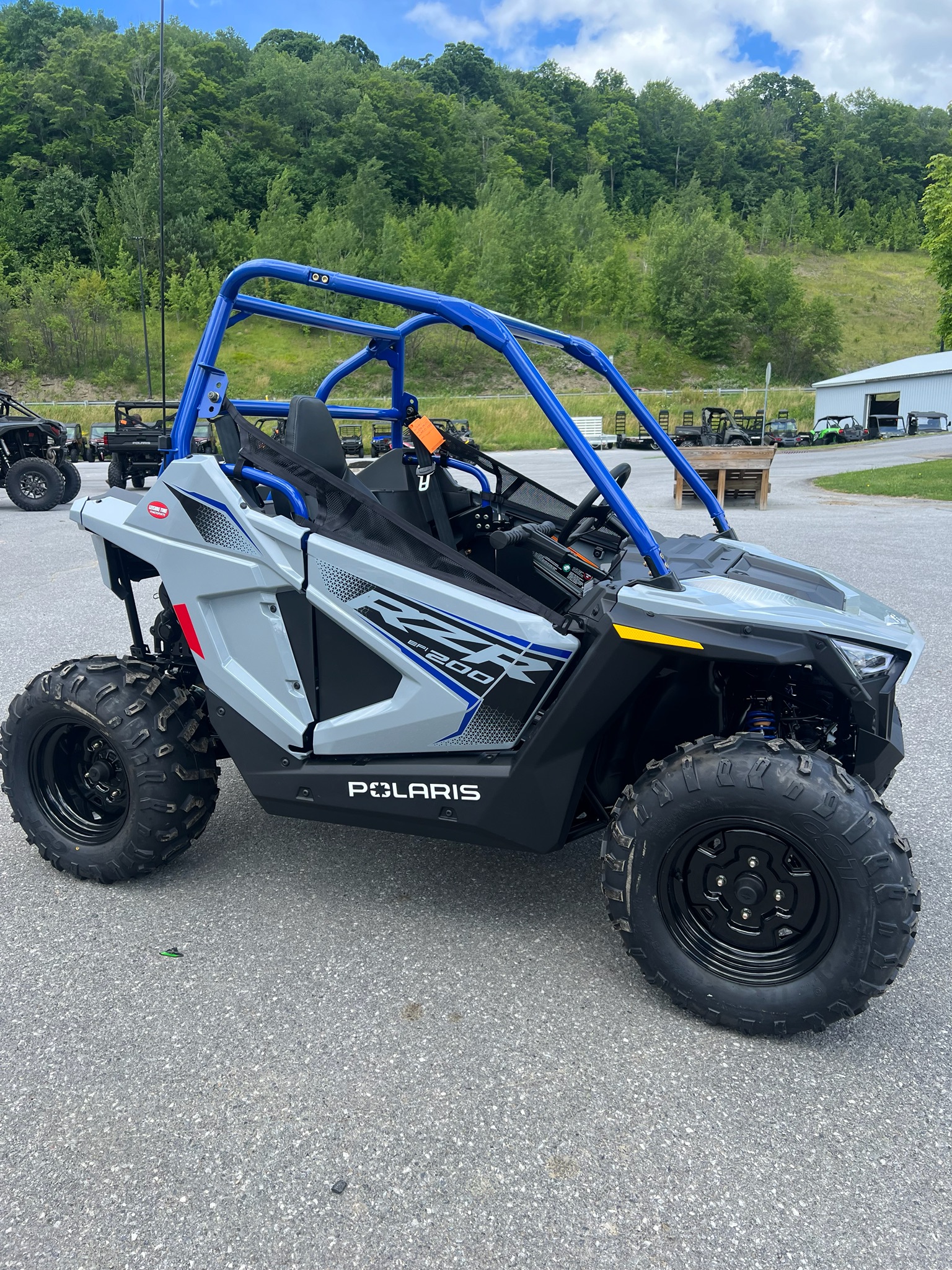 2026 Polaris RZR 200 EFI 3