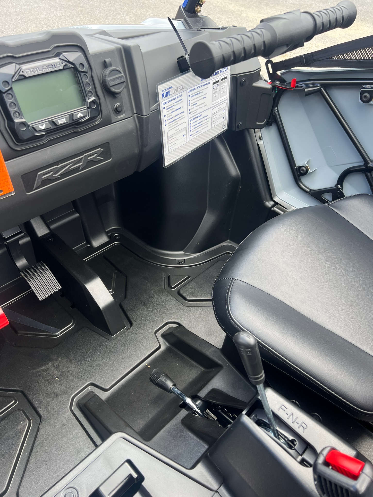 2026 Polaris RZR 200 EFI 5