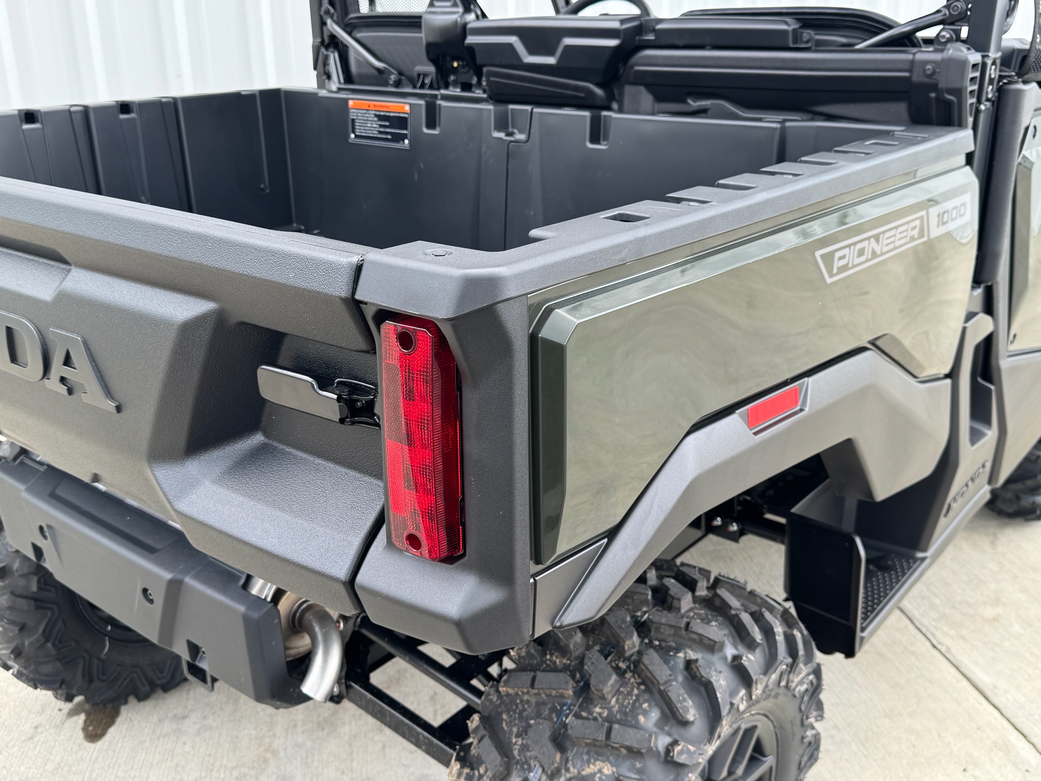 2026 Honda Pioneer 1000 Deluxe 12