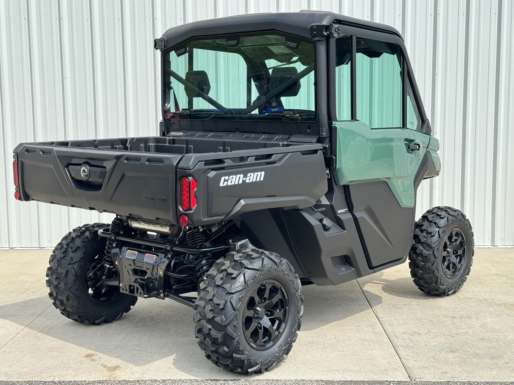 2026 Can-Am™ Defender DPS CAB 5