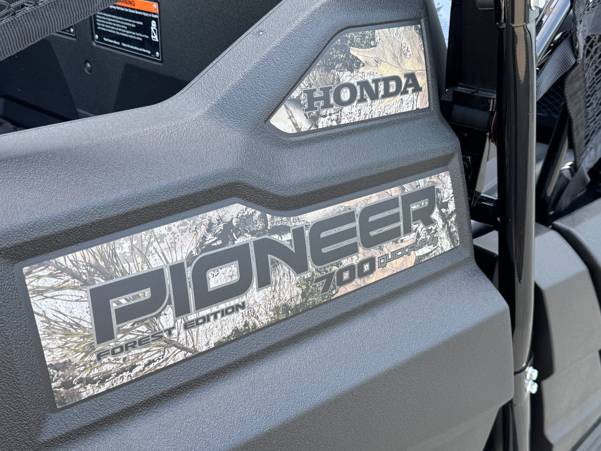 2026 Honda Pioneer 700-4 Forest 12