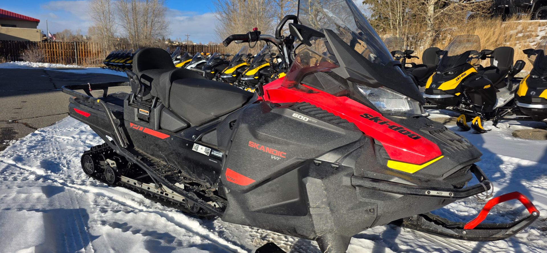 2021 Ski-Doo Skandic WT photo 7