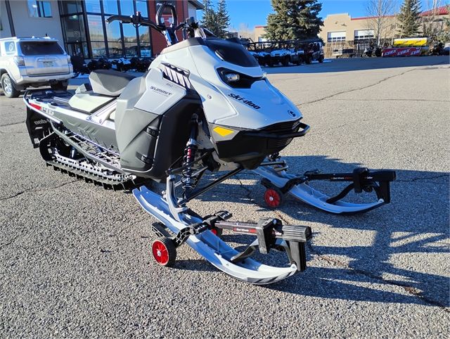 2025 Ski-Doo Summit Adrenaline 146 850 E-TEC SHOT PowderMax 2.5 w/ FlexEdge in Granby, Colorado - Photo 2