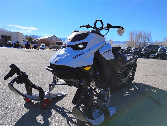 2025 Ski-Doo Summit Adrenaline 146 850 E-TEC SHOT PowderMax 2.5 w/ FlexEdge in Granby, Colorado - Photo 8