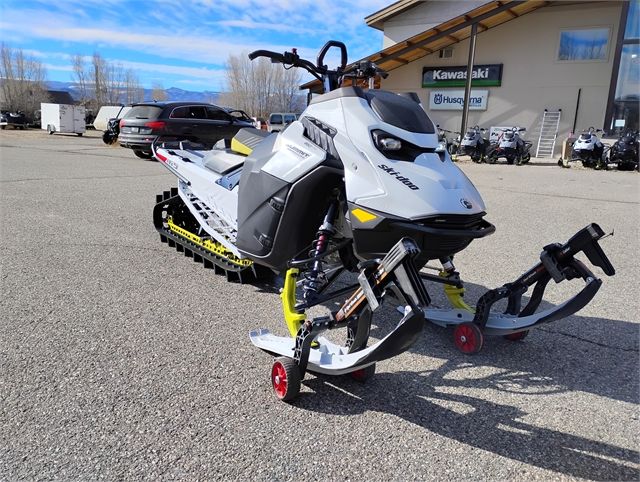 2025 Ski-Doo Summit Adrenaline w/ Edge Package 165 850 E-TEC SHOT PowderMax X-Light 3.0 w/ FlexEdge in Granby, Colorado - Photo 3