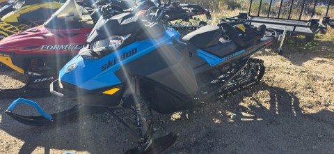 2019 Ski-Doo Summit SP 165 850 E-TEC SHOT PowderMax Light 3.0 w/ FlexEdge — photo 1 of 25
