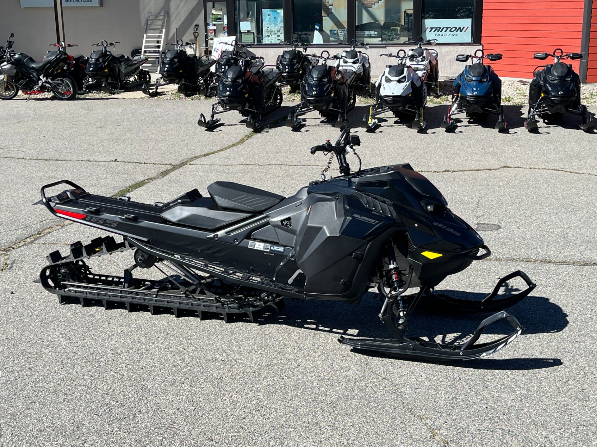 2026 Ski-Doo Summit Adrenaline w/ Edge Package 165 850 E-TEC SH for sale 899420