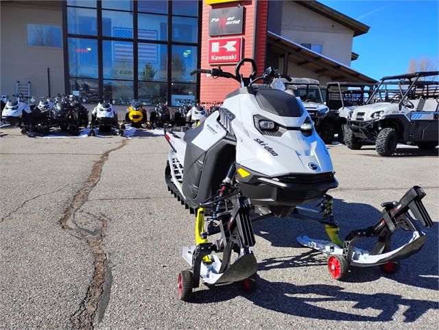 2025 Ski-Doo Summit Adrenaline w/ Edge Package 154 850 E-TEC SHOT PowderMax X-Light 3.0 w/ FlexEdge in Granby, Colorado - Photo 3