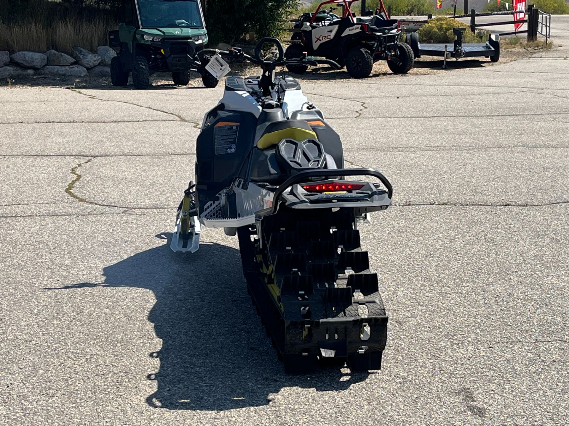 New 2025 Ski-Doo Summit Adrenaline w/ Edge Package 154 850 E-TEC