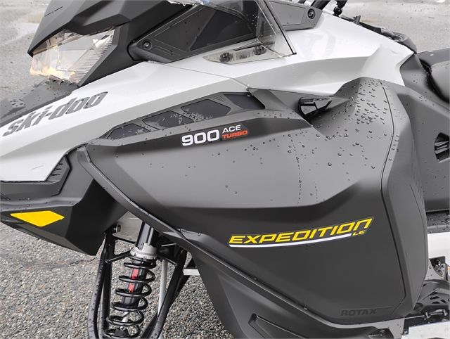 2025 Ski-Doo Expedition LE 900 ACE Turbo ES Silent Cobra WT 1.5 Track 24 in. in Granby, Colorado - Photo 3