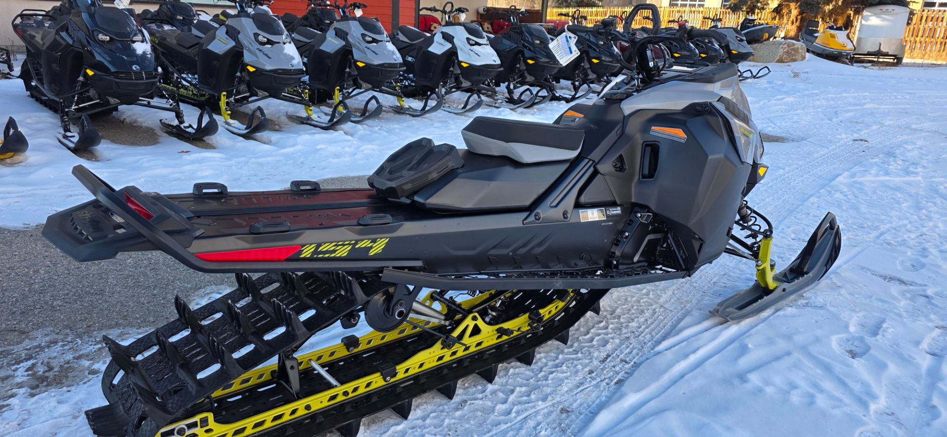 2026 Ski-Doo Summit Adrenaline w/ Edge Package 154 850 E-TEC SH 4