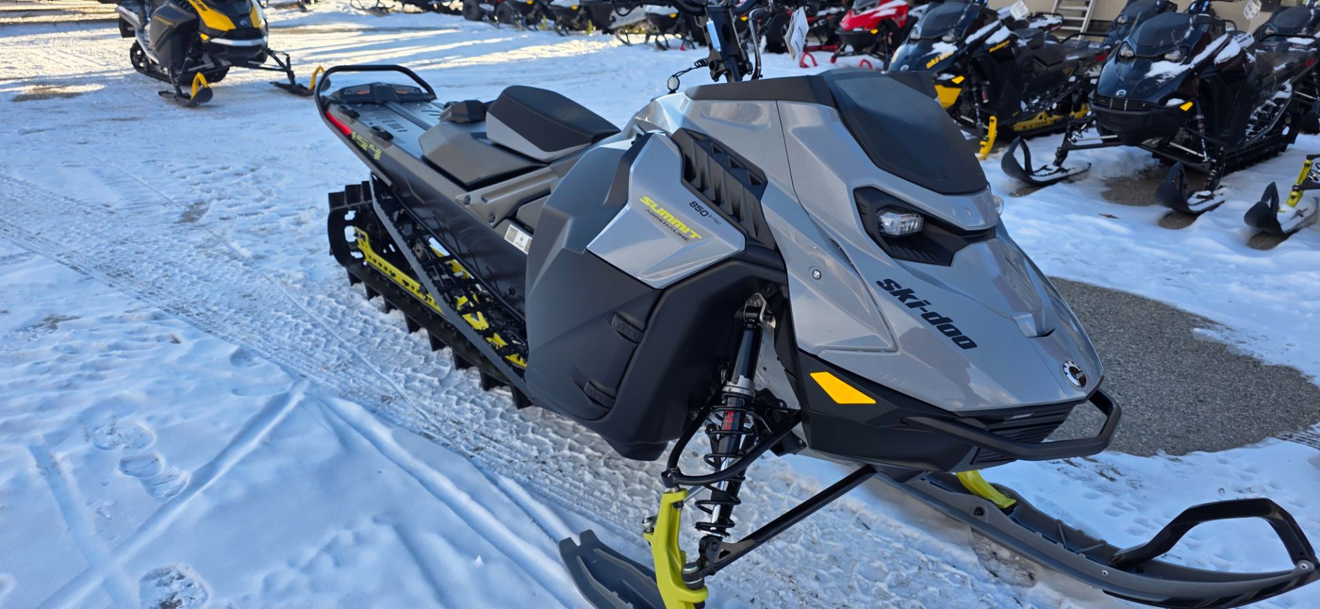2026 Ski-Doo Summit Adrenaline w/ Edge Package 154 850 E-TEC SH 6