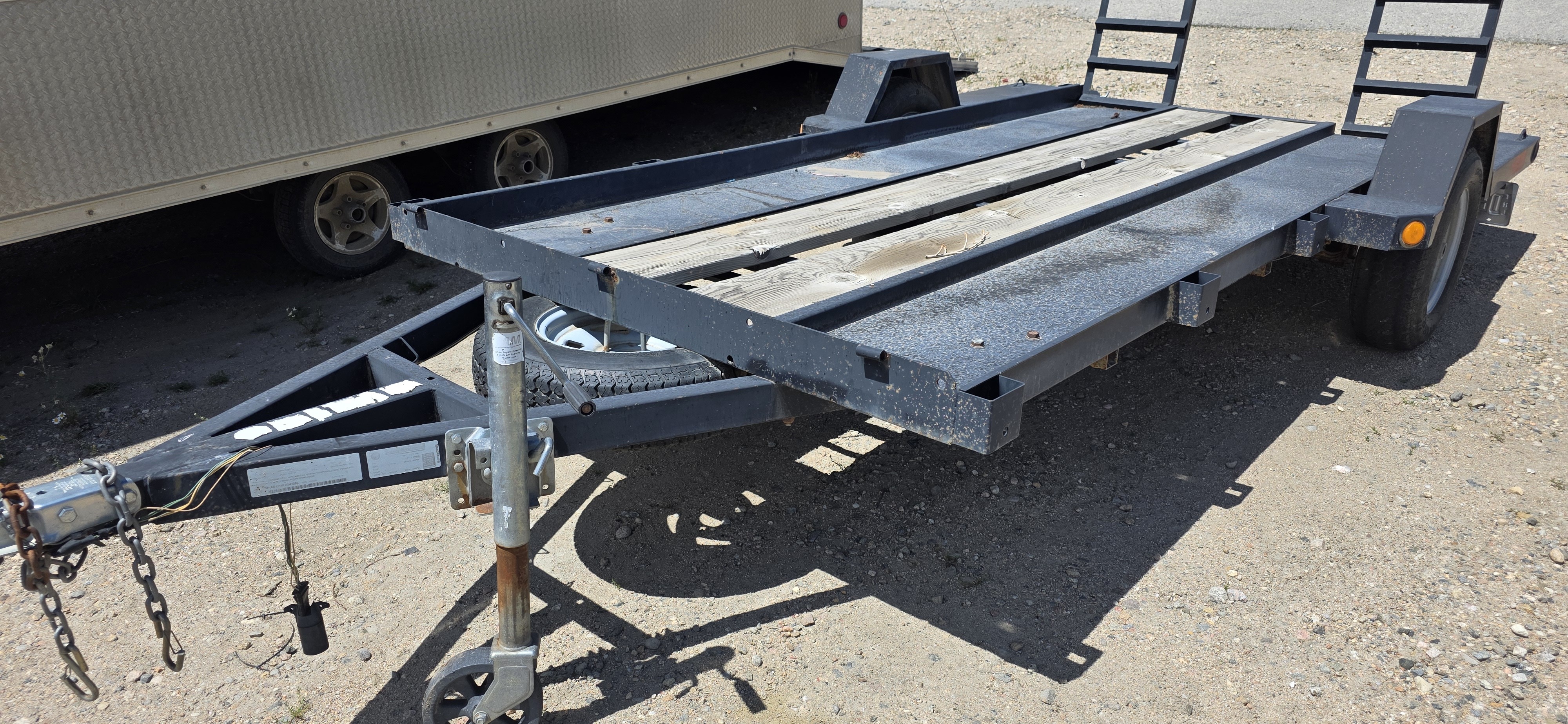 3.5K Utility Trailer photo 2