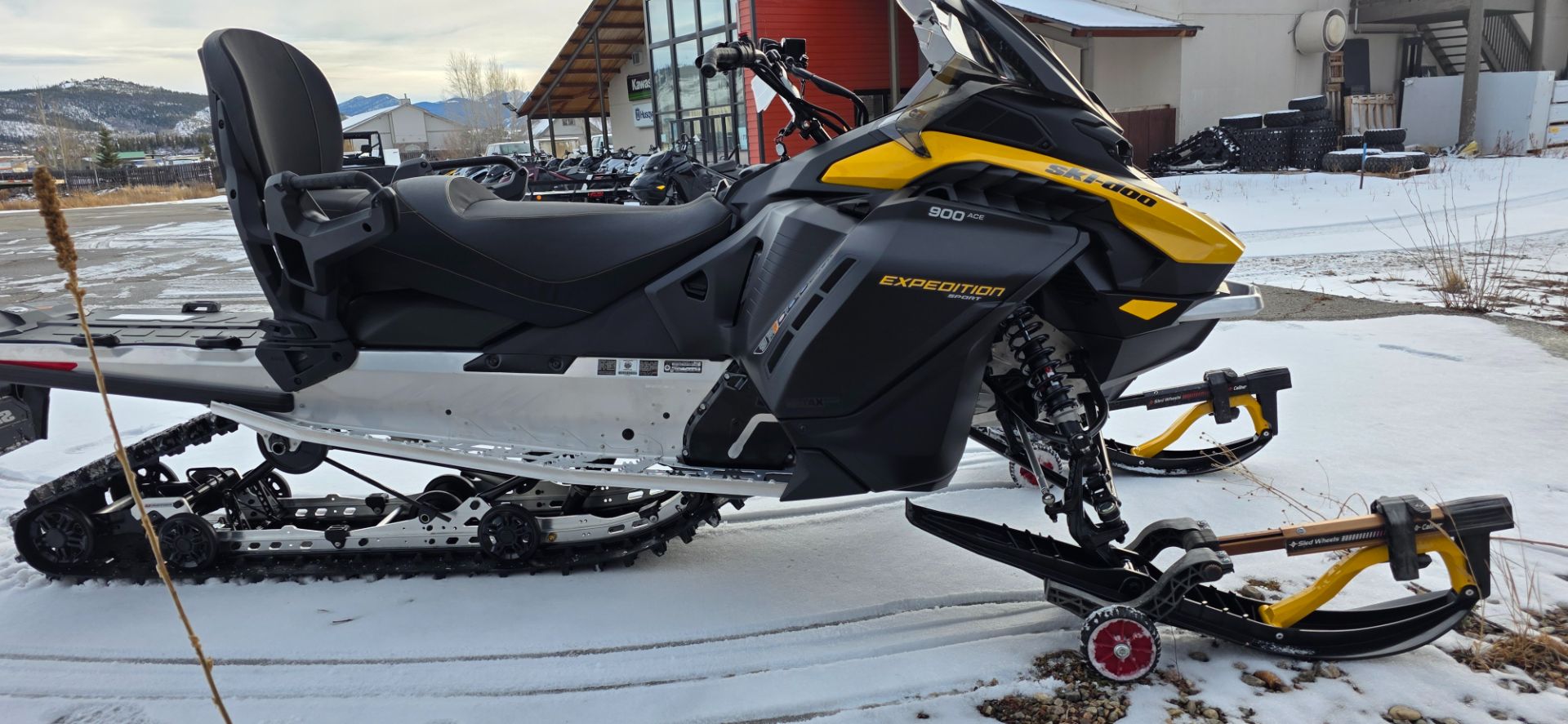 2026 Ski-Doo Expedition Sport photo 4