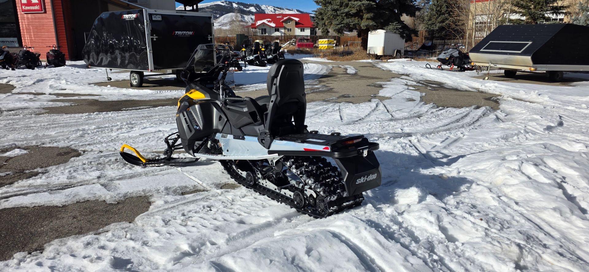 2026 Ski-Doo Expedition Sport 900 ACE ES Charger 1.5 4