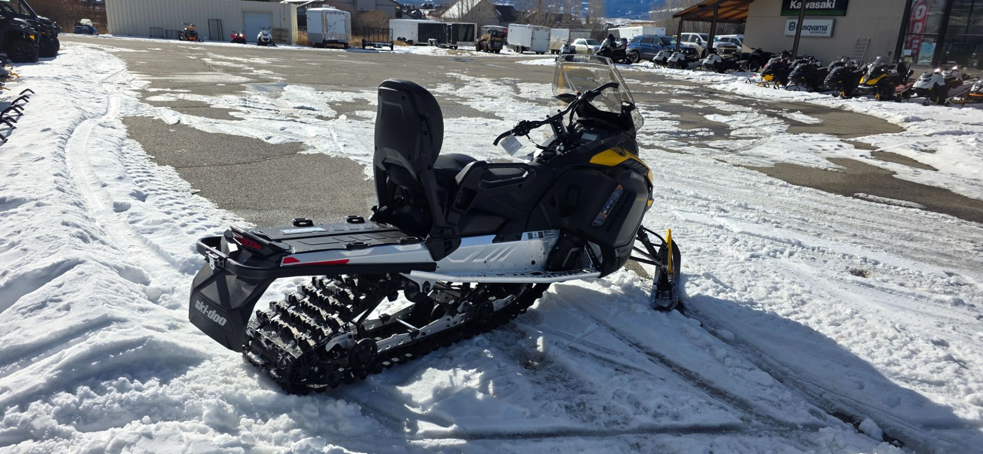 2026 Ski-Doo Expedition Sport 900 ACE ES Charger 1.5 6
