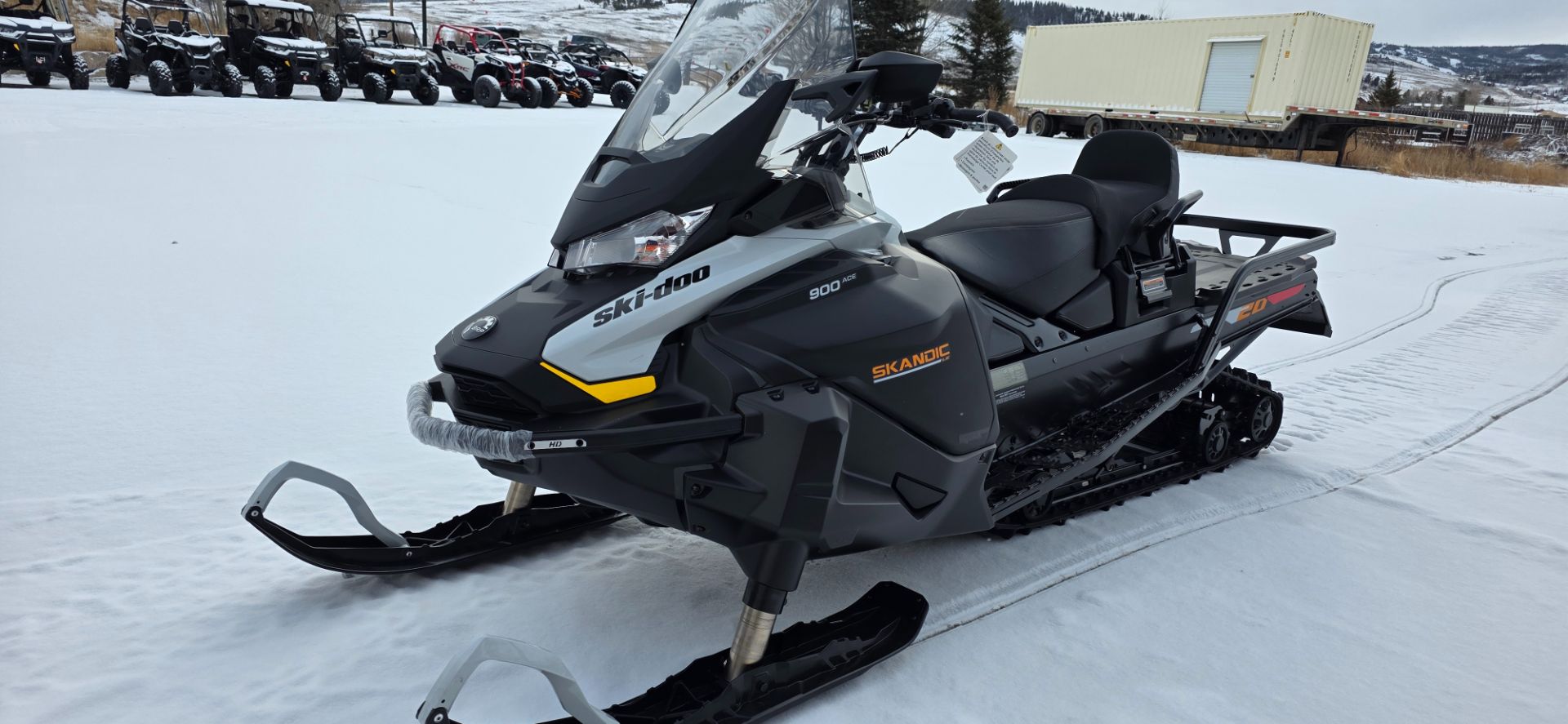 2026 Ski-Doo Skandic LE photo 8