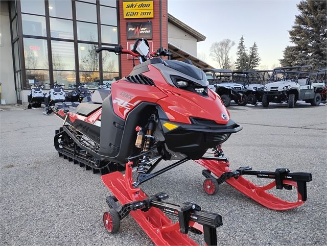 2025 LYNX Shredder RE 3900 850 E-TEC PowderMax X-Light 3.0 SHOT in Granby, Colorado - Photo 2