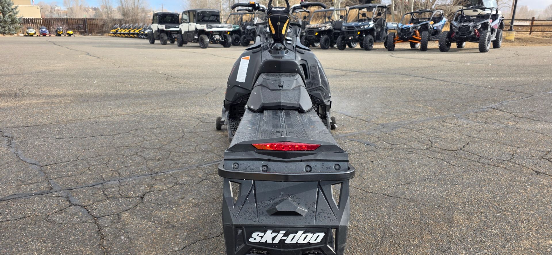 2015 Ski-Doo Summit® X® 163 800R E-TEC®, PowderMax 3.0" 4