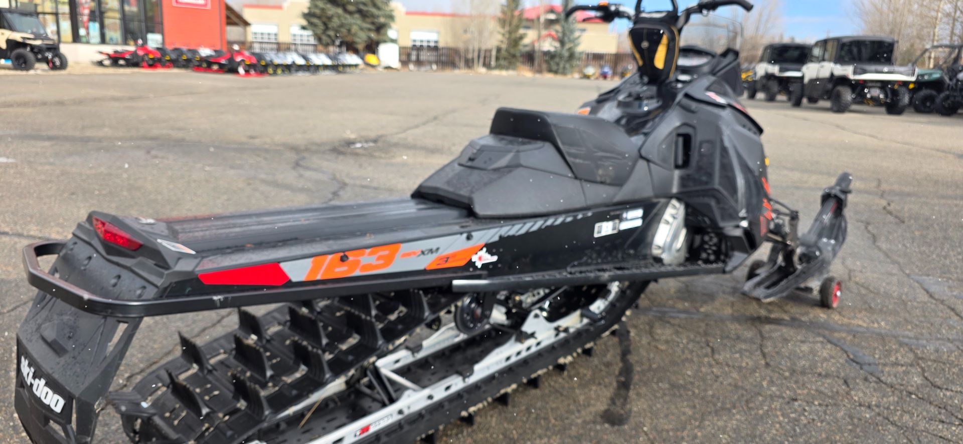 2015 Ski-Doo Summit® X® 163 800R E-TEC®, PowderMax 3.0" 6