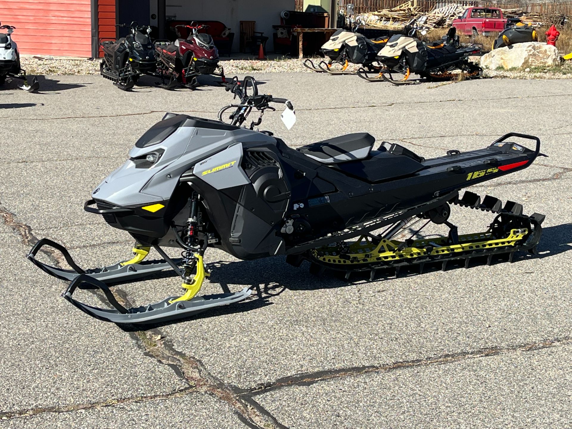 2026 Ski-Doo Summit Adrenaline w/ Edge Package 165 850 E-TEC SH 2