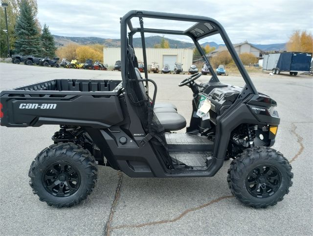 2024 Can-Am Defender DPS HD10 in Granby, Colorado - Photo 2