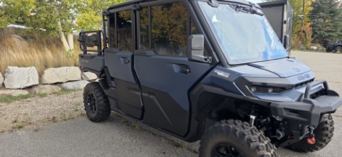 2027 Can-Am Defender XU MAX Limited HD11