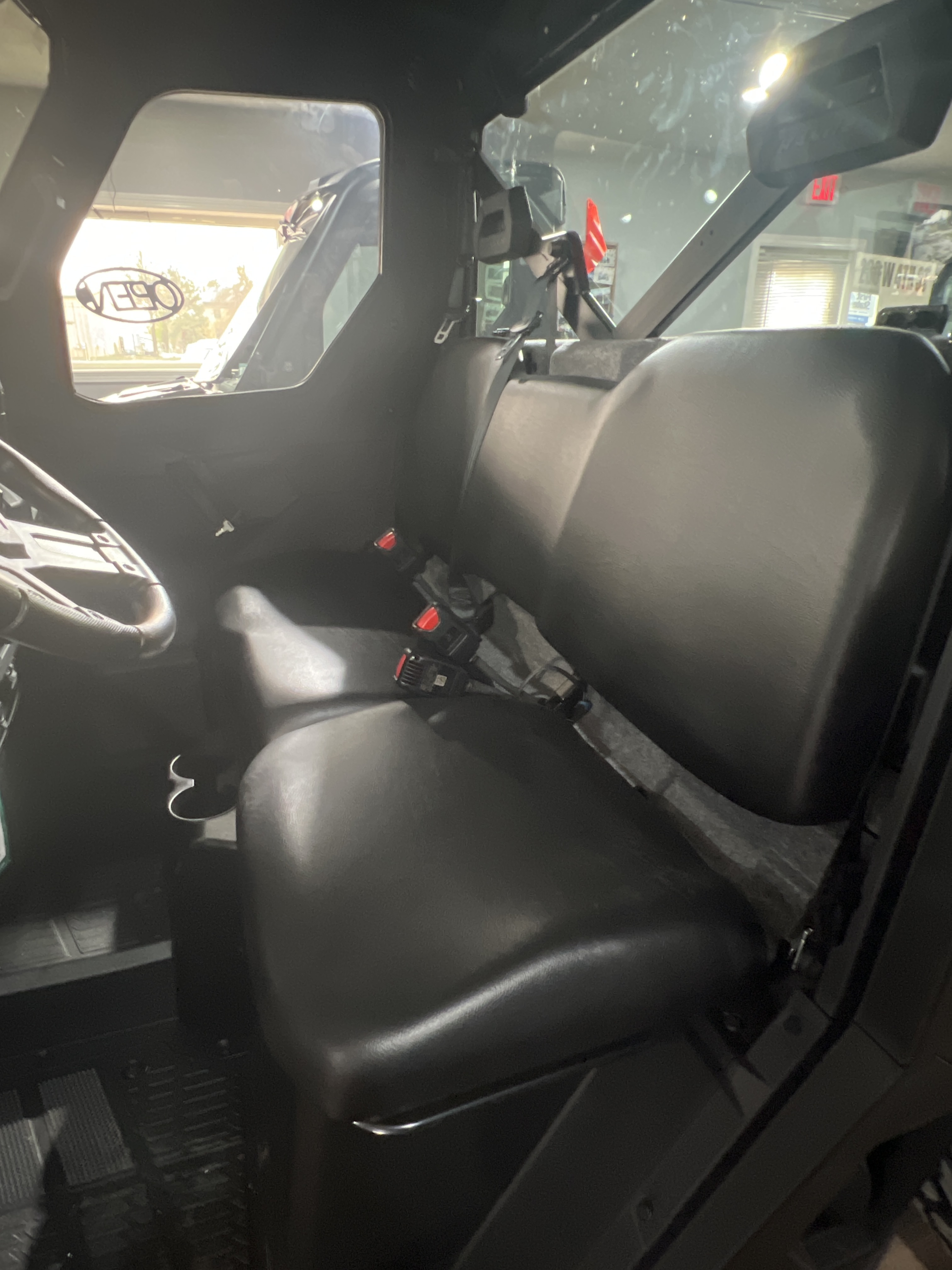 2027 Polaris Ranger XP 1000 Cab 4