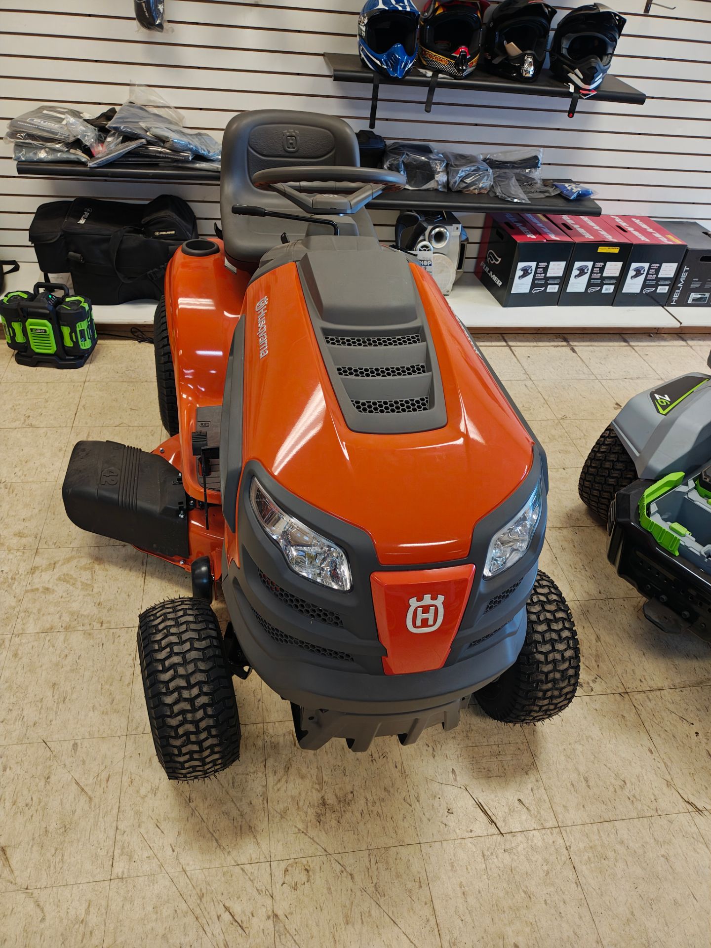 Husqvarna Riding Lawn Mower Husqvarna Tractors At Lowe's