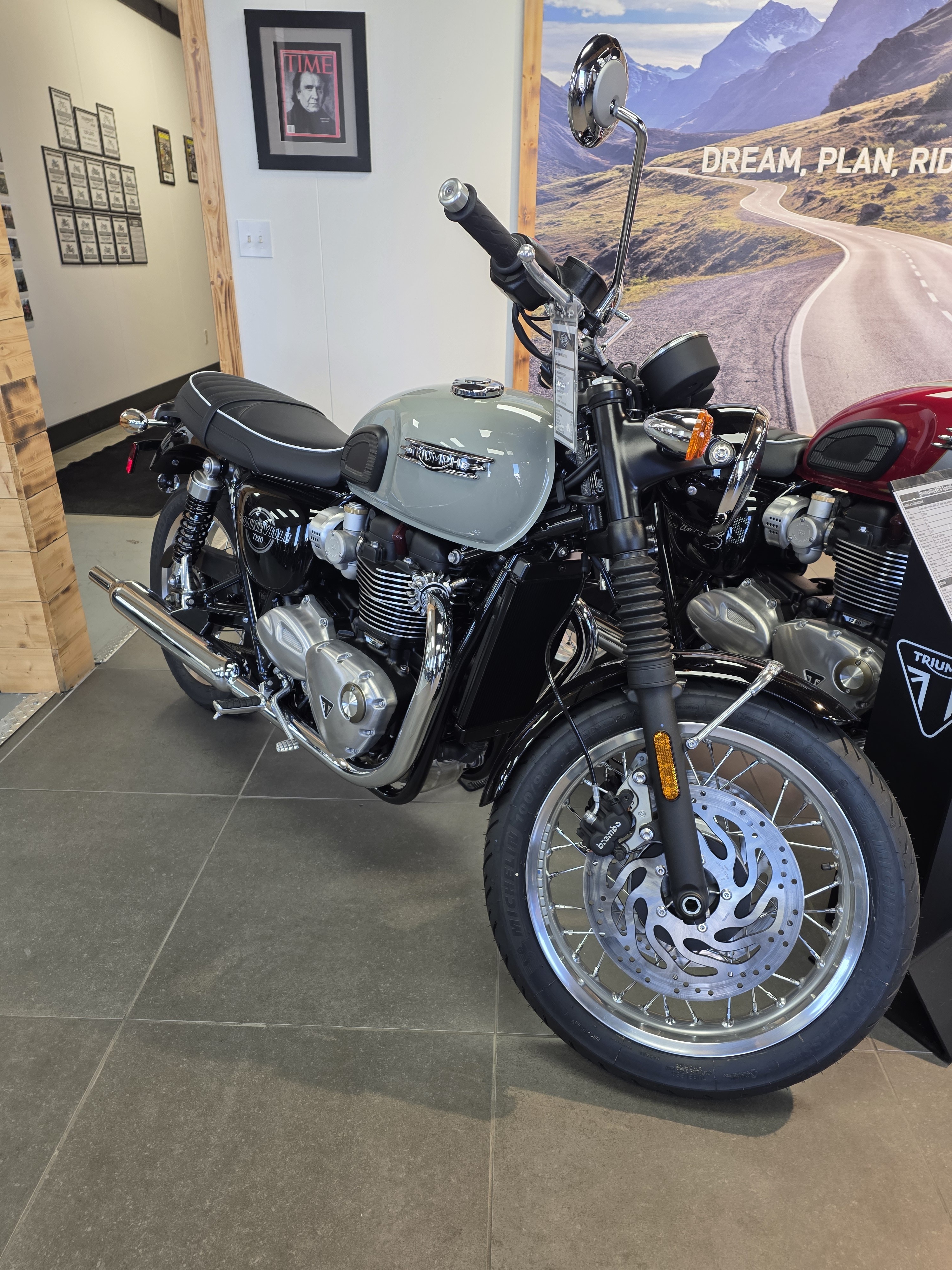 2026 Triumph Bonneville T120 1