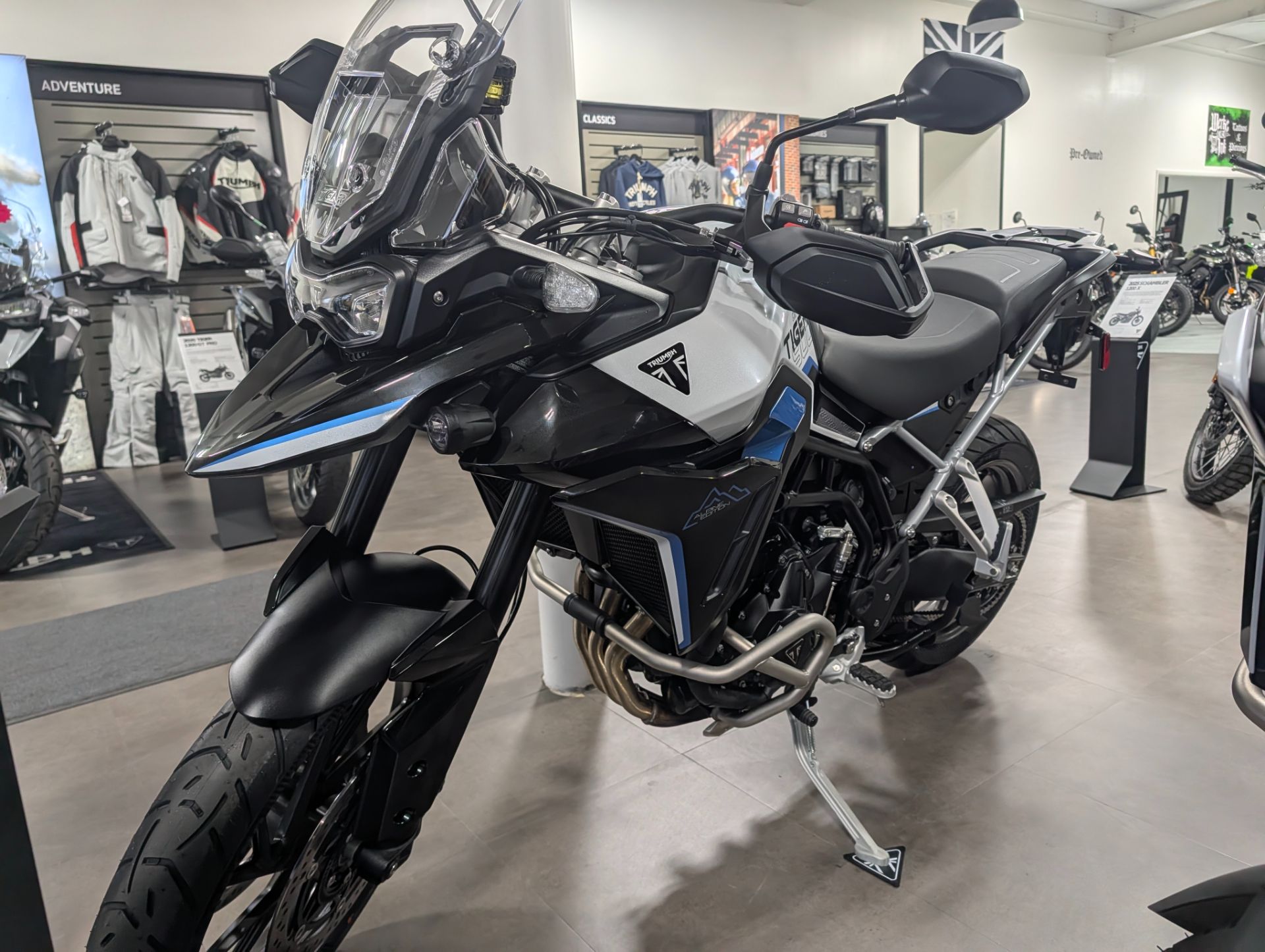 2026 Triumph Tiger 900 Alpine Edition for sale 1075734