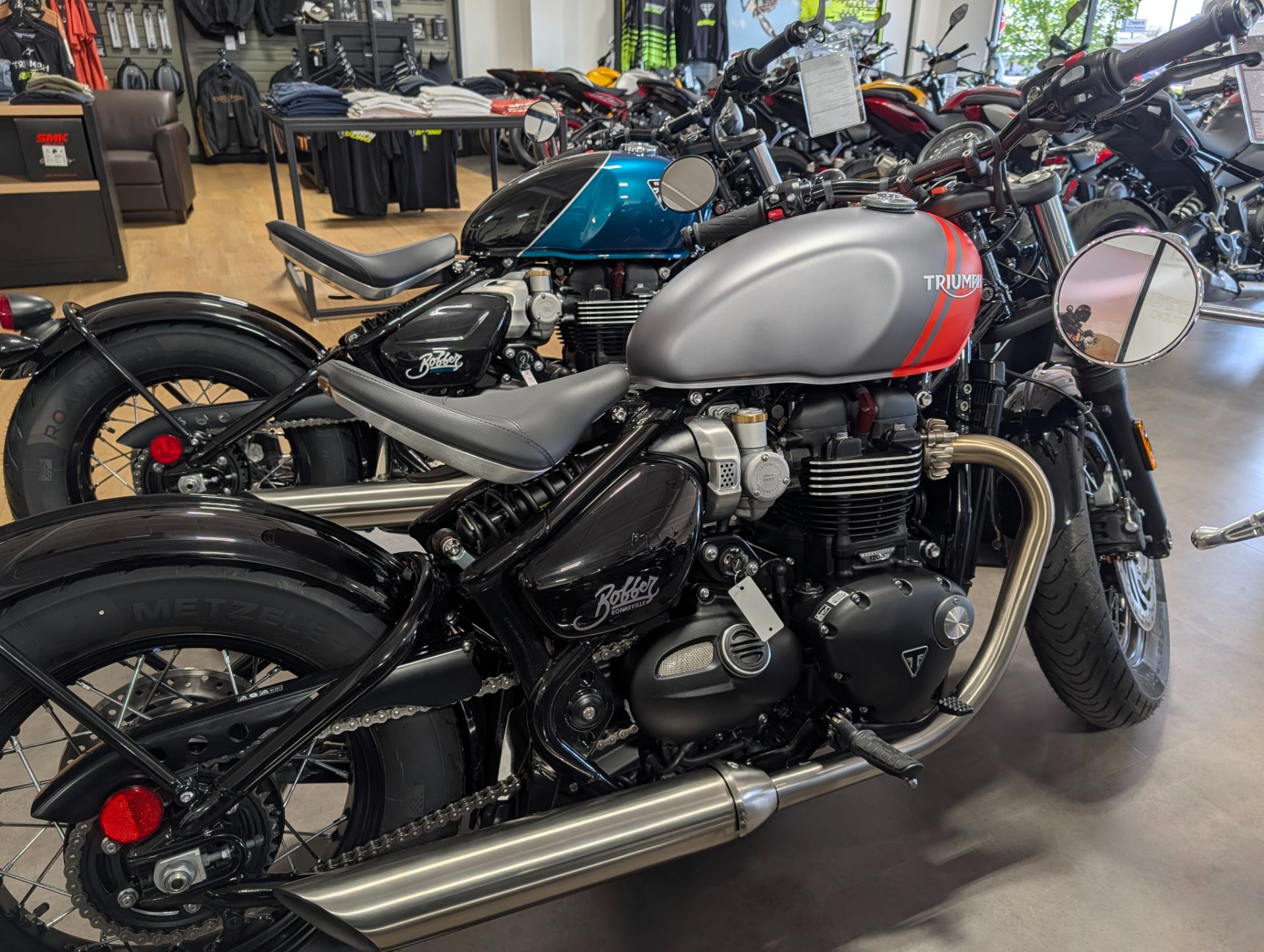 2025 Triumph Bonneville Bobber 2