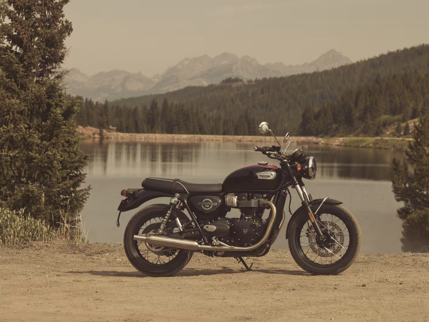 2027 Triumph Bonneville T100 11