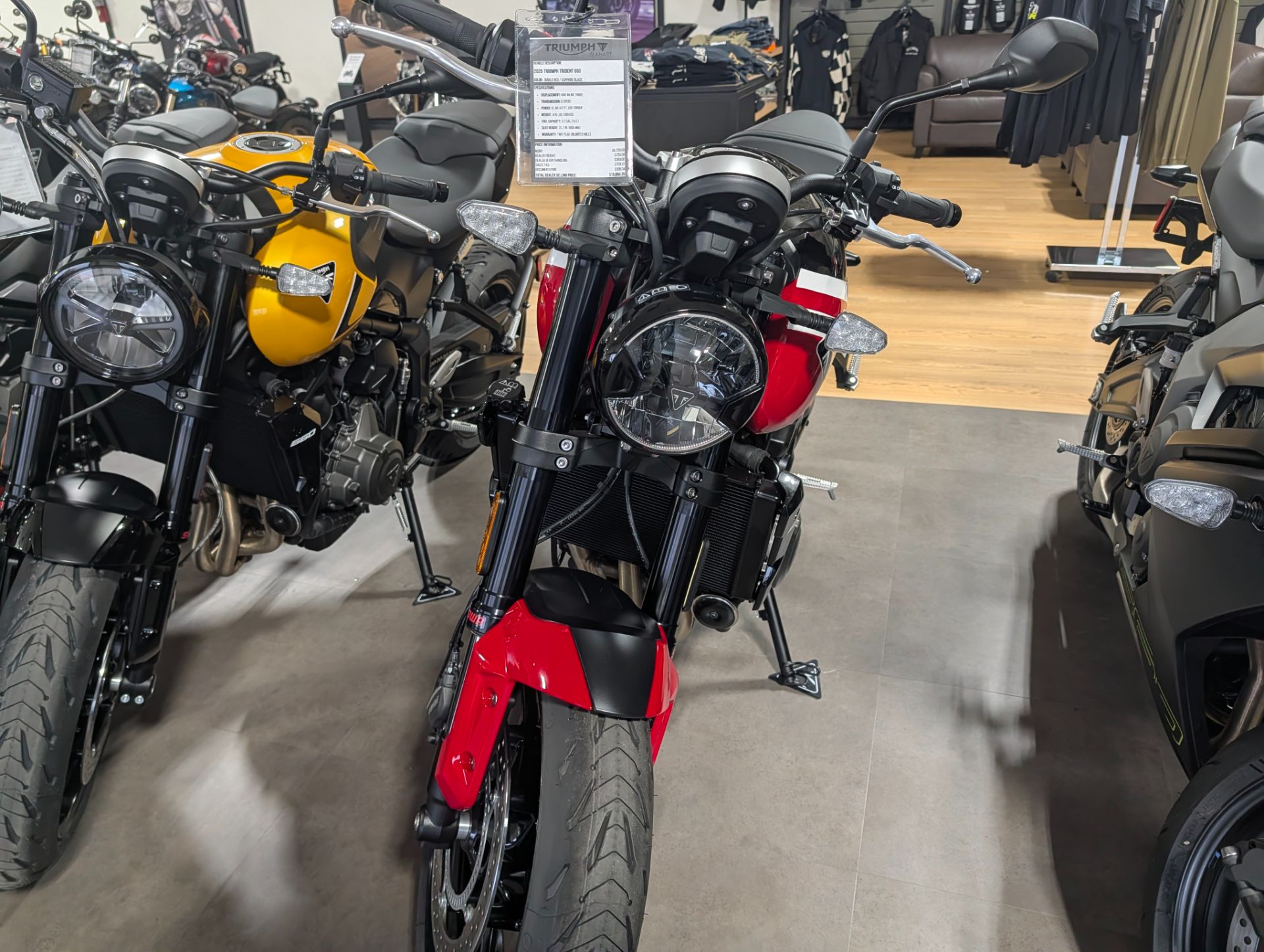 特価38%引★パーククラブ★TRIDENT(トライデント)NSG-2835-52 New 2025 Triumph Trident 660, Elkhart IN | Specs, Price, Photos